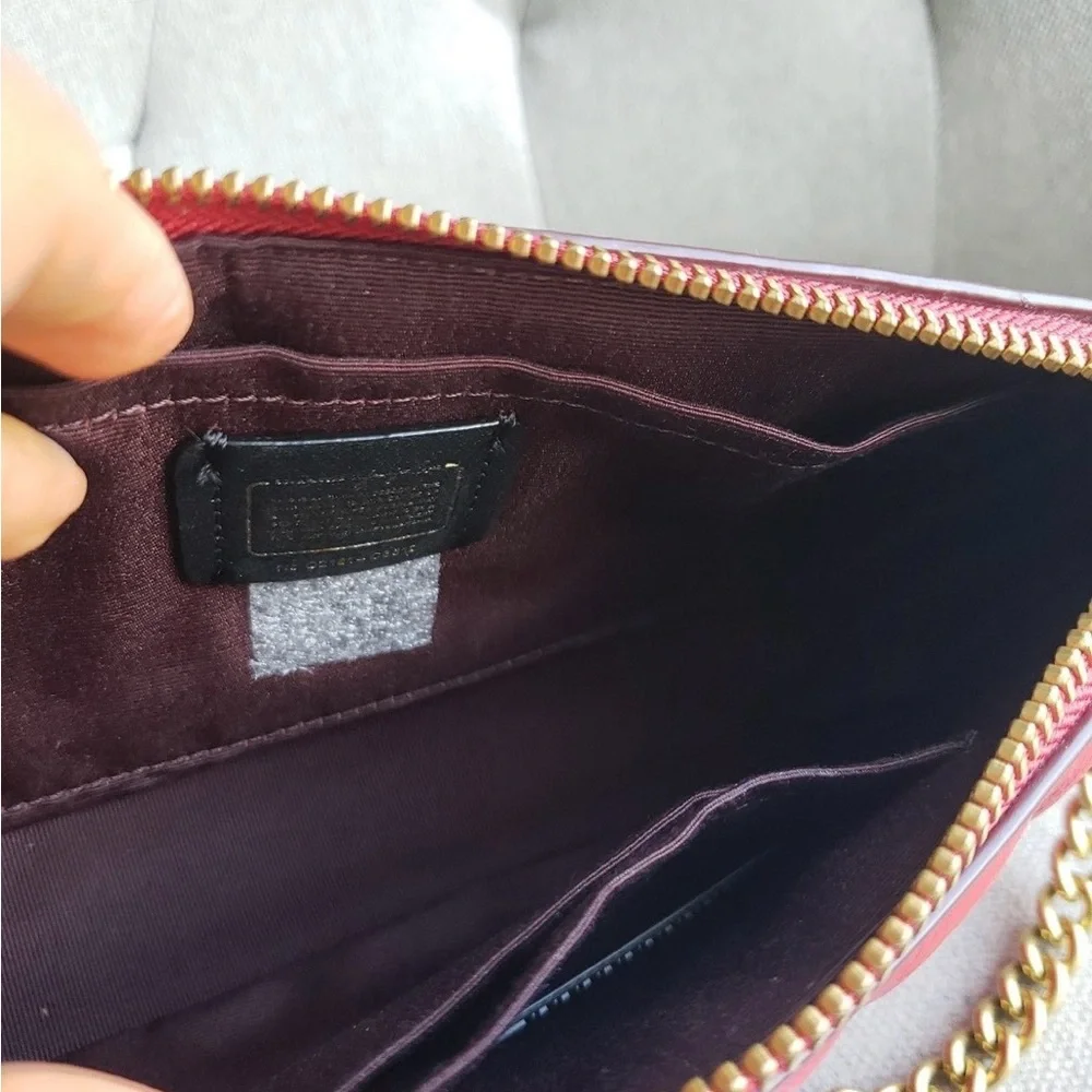 ‼️SOLD‼️COACH LEATHER NOLITA 19 CHAIN  WITH LINEAR QUILTING RED - Picture 3 of 6